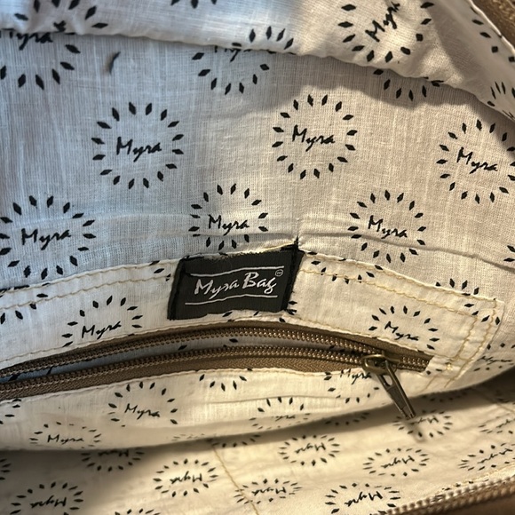 Myra Bag Hussie Tote Bag NWT - Picture 7 of 9